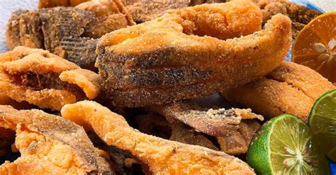  Peixe Frito com Especiarias de Huludao: Um Banquete Explosivo de Sabores Picantes e Crocância Irresistível!