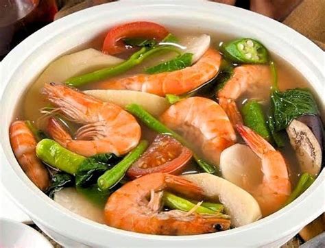  Sinigang na Hipon: Uma Sinfonia Tropical de Acidez Refrescante e Sabores Marinhos Intensos!